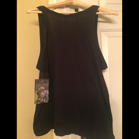 Got Posh Graphic Tee NEW Tank top Sz M - Picture 4 of 8